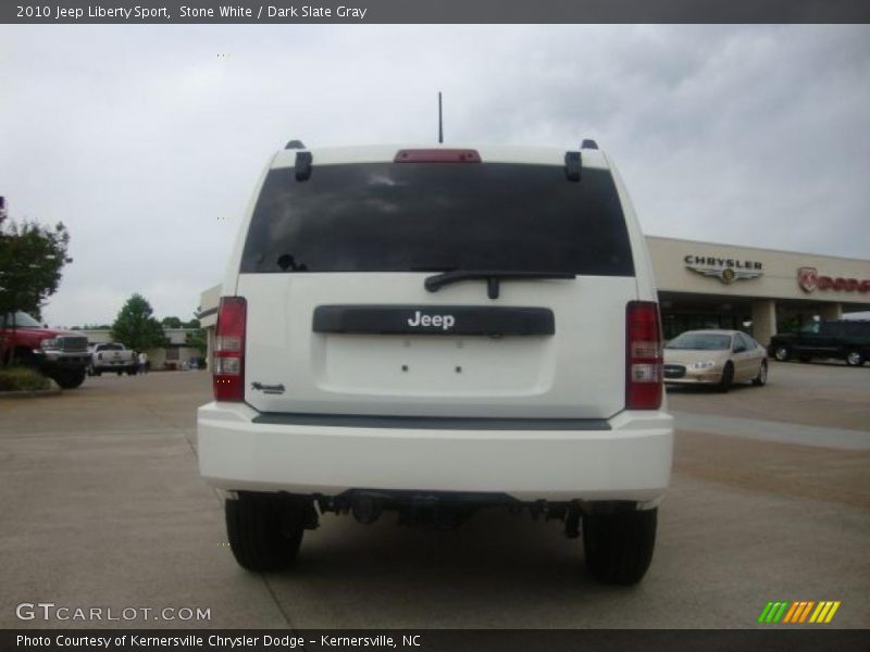 Stone White / Dark Slate Gray 2010 Jeep Liberty Sport
