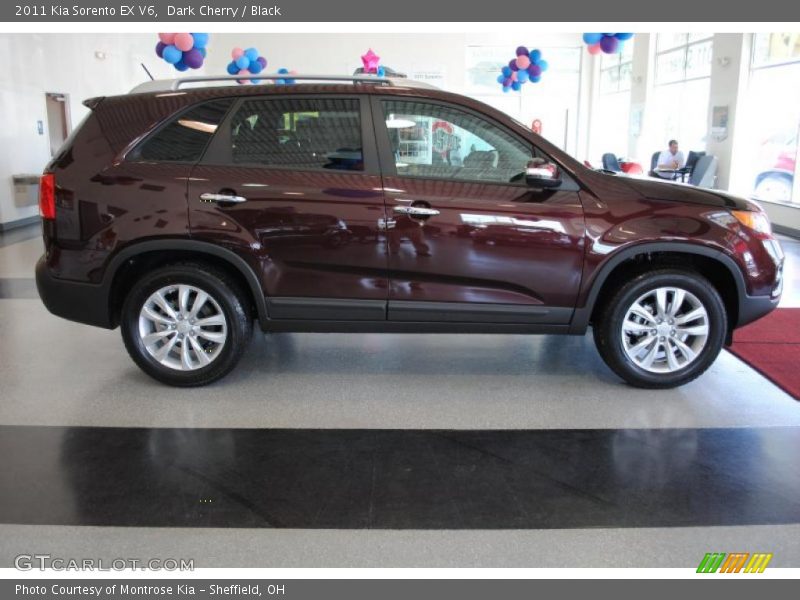 Dark Cherry / Black 2011 Kia Sorento EX V6
