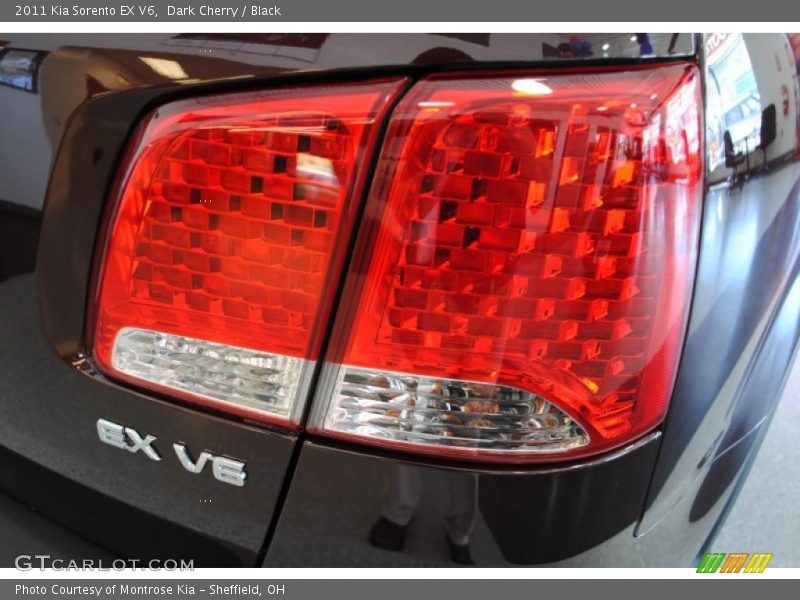 Dark Cherry / Black 2011 Kia Sorento EX V6