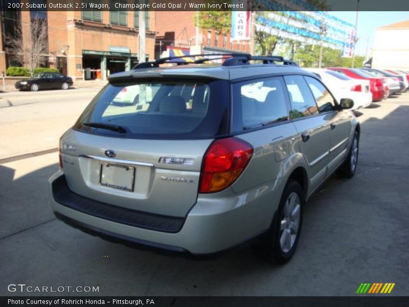 Champagne Gold Opal / Warm Ivory Tweed 2007 Subaru Outback 2.5i Wagon