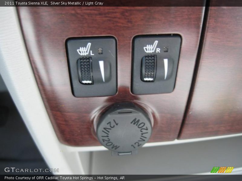Silver Sky Metallic / Light Gray 2011 Toyota Sienna XLE