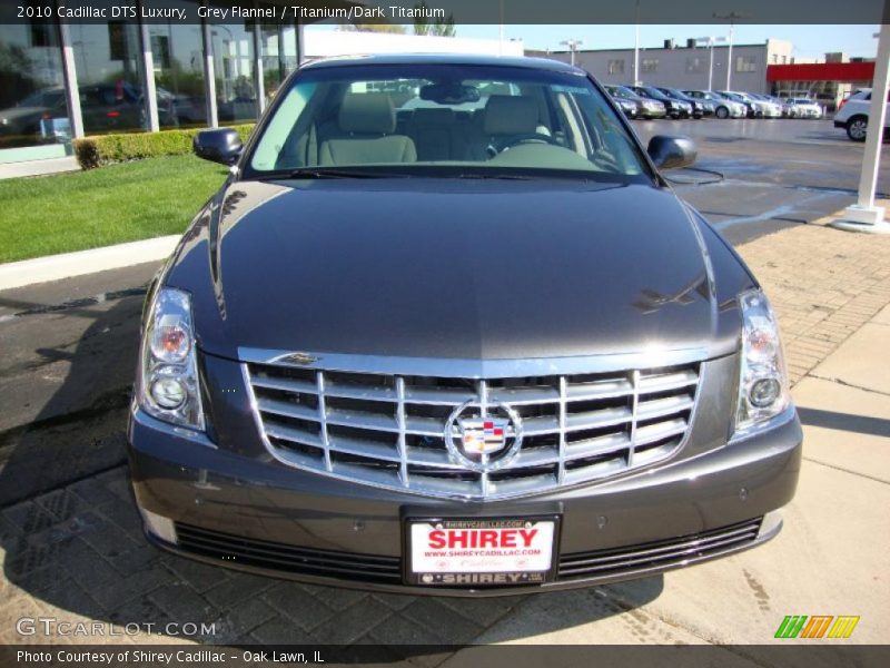 Grey Flannel / Titanium/Dark Titanium 2010 Cadillac DTS Luxury