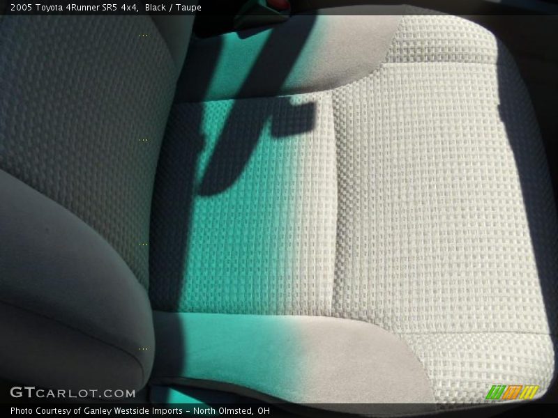 Black / Taupe 2005 Toyota 4Runner SR5 4x4
