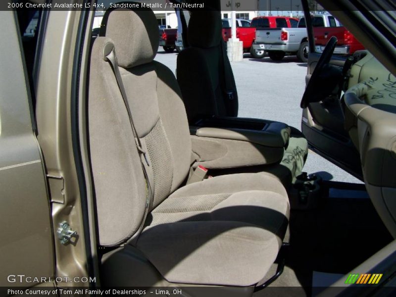 Sandstone Metallic / Tan/Neutral 2006 Chevrolet Avalanche LS 4x4