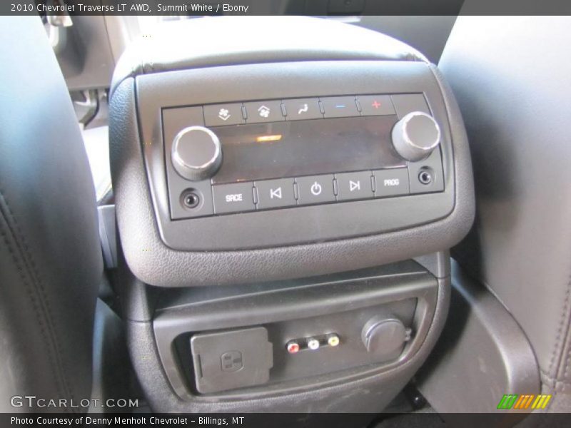 Summit White / Ebony 2010 Chevrolet Traverse LT AWD