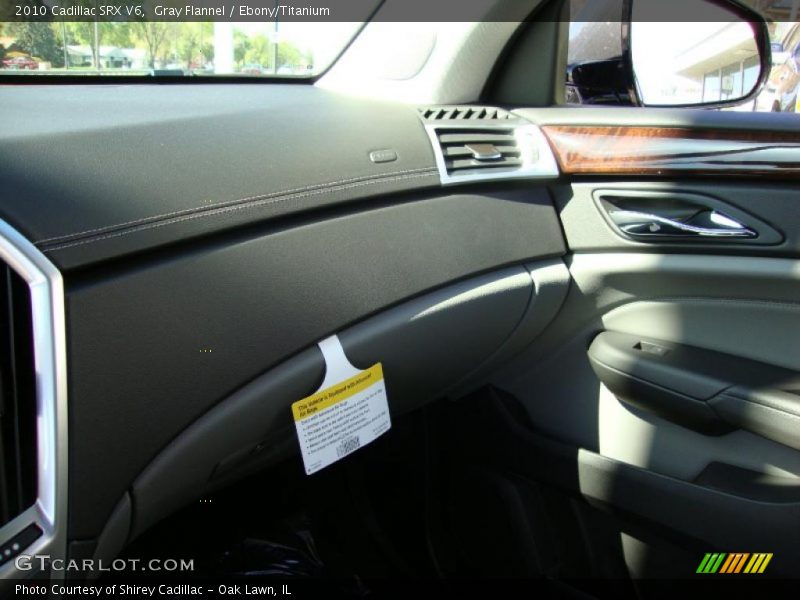 Gray Flannel / Ebony/Titanium 2010 Cadillac SRX V6