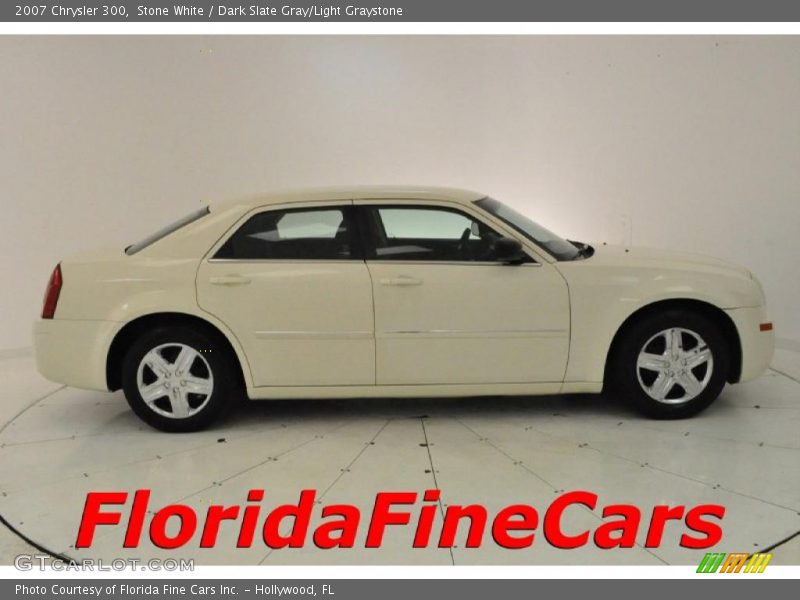 Stone White / Dark Slate Gray/Light Graystone 2007 Chrysler 300