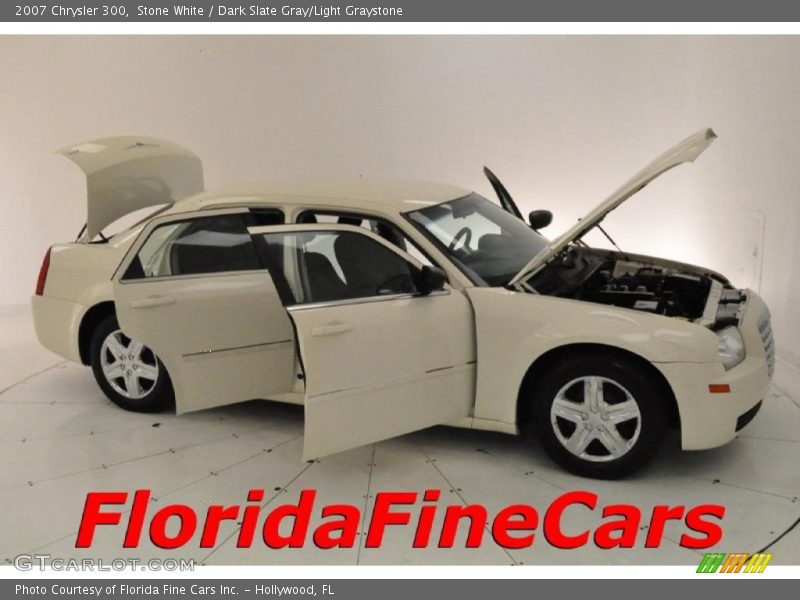 Stone White / Dark Slate Gray/Light Graystone 2007 Chrysler 300