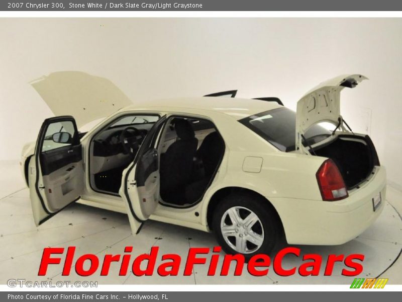 Stone White / Dark Slate Gray/Light Graystone 2007 Chrysler 300