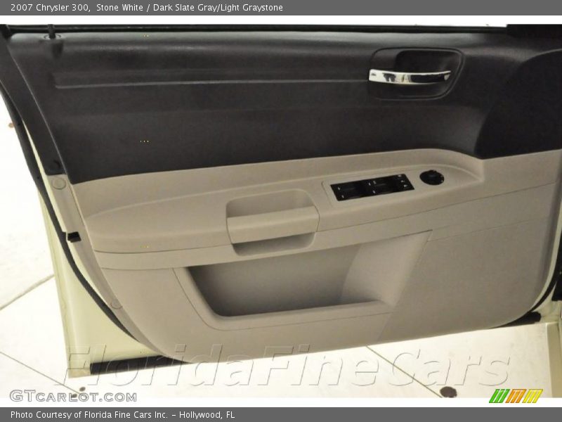 Stone White / Dark Slate Gray/Light Graystone 2007 Chrysler 300