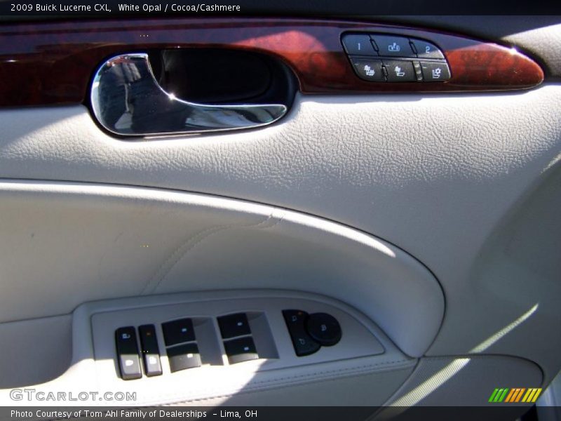 White Opal / Cocoa/Cashmere 2009 Buick Lucerne CXL