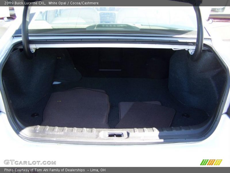White Opal / Cocoa/Cashmere 2009 Buick Lucerne CXL