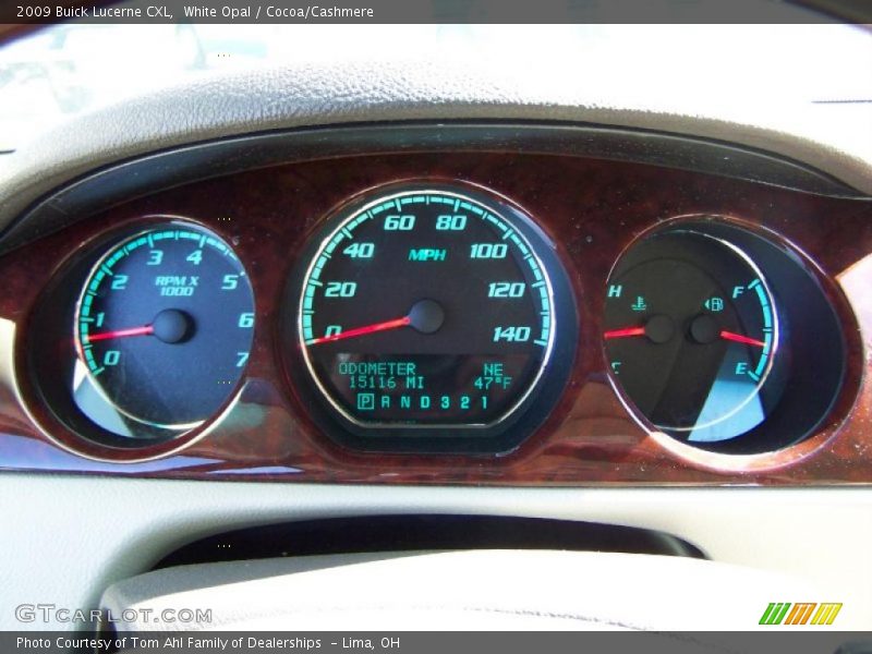 White Opal / Cocoa/Cashmere 2009 Buick Lucerne CXL