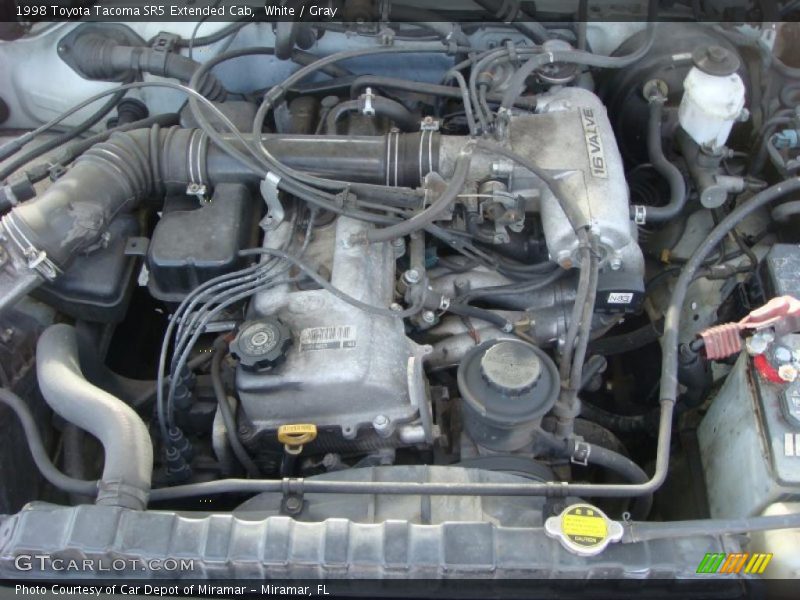 White / Gray 1998 Toyota Tacoma SR5 Extended Cab