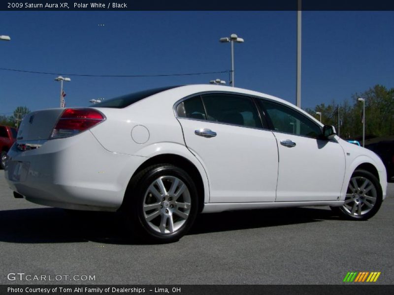 Polar White / Black 2009 Saturn Aura XR