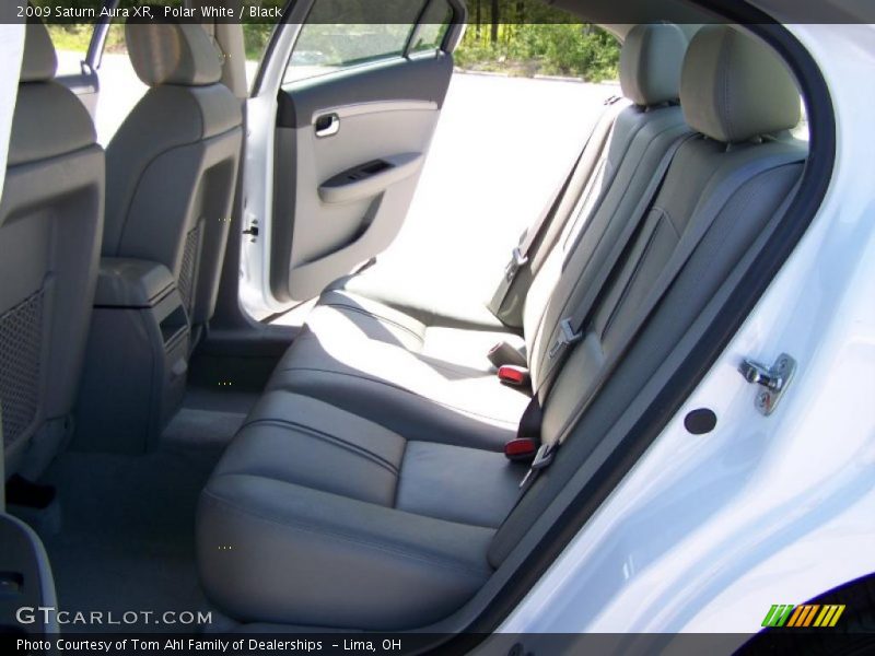 Polar White / Black 2009 Saturn Aura XR