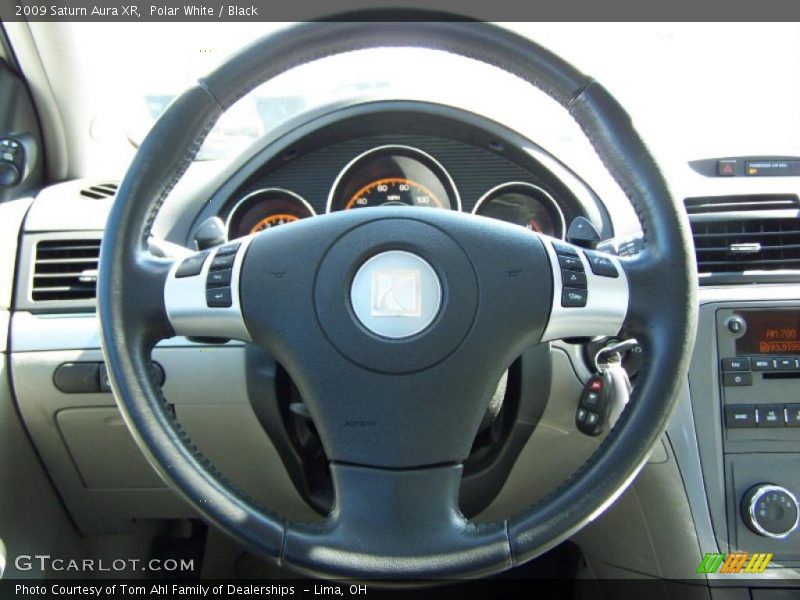 Polar White / Black 2009 Saturn Aura XR