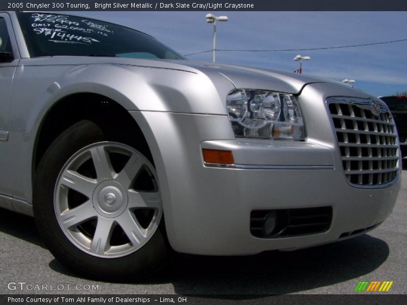 Bright Silver Metallic / Dark Slate Gray/Light Graystone 2005 Chrysler 300 Touring