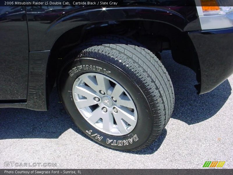 Carbide Black / Slate Gray 2006 Mitsubishi Raider LS Double Cab