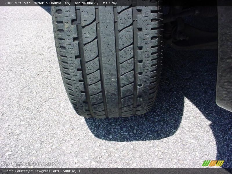 Carbide Black / Slate Gray 2006 Mitsubishi Raider LS Double Cab