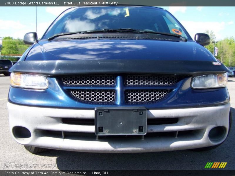 Patriot Blue Pearlcoat / Mist Gray 2000 Dodge Grand Caravan LE
