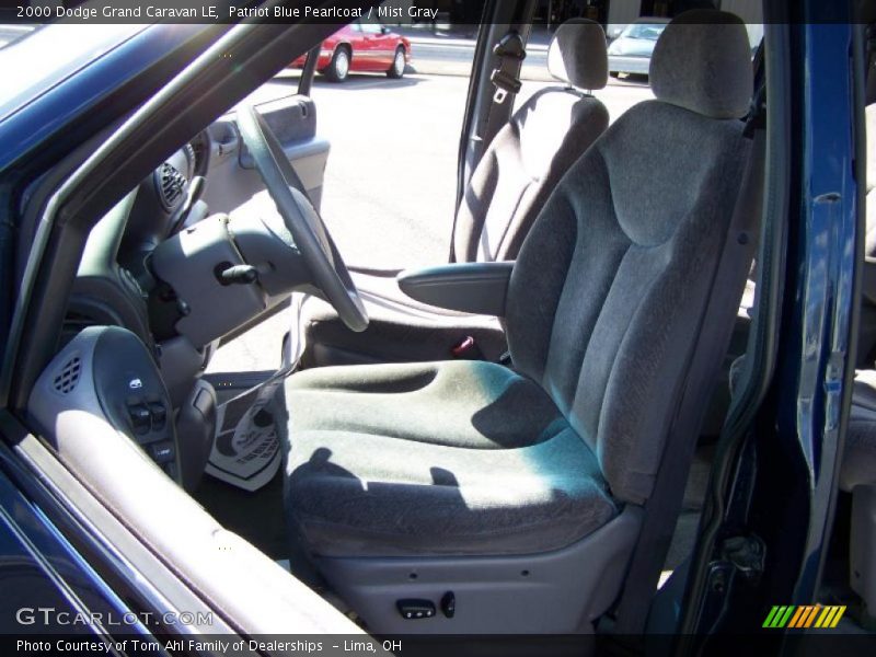 Patriot Blue Pearlcoat / Mist Gray 2000 Dodge Grand Caravan LE