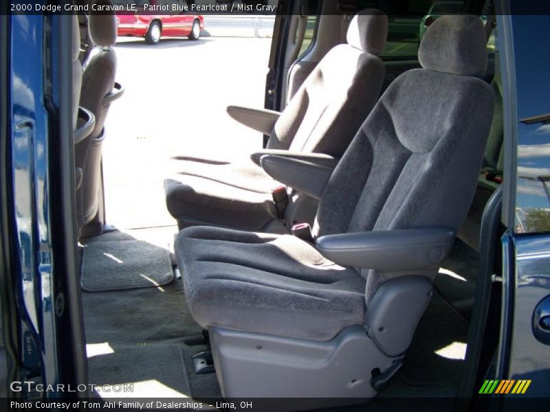Patriot Blue Pearlcoat / Mist Gray 2000 Dodge Grand Caravan LE