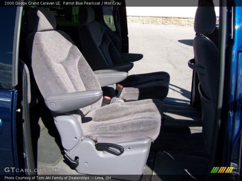 Patriot Blue Pearlcoat / Mist Gray 2000 Dodge Grand Caravan LE
