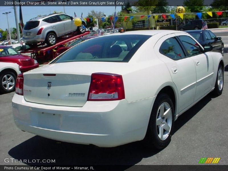 Stone White / Dark Slate Gray/Light Slate Gray 2009 Dodge Charger SE