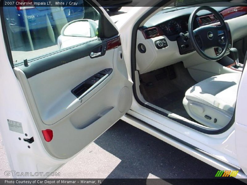 White / Gray 2007 Chevrolet Impala LT