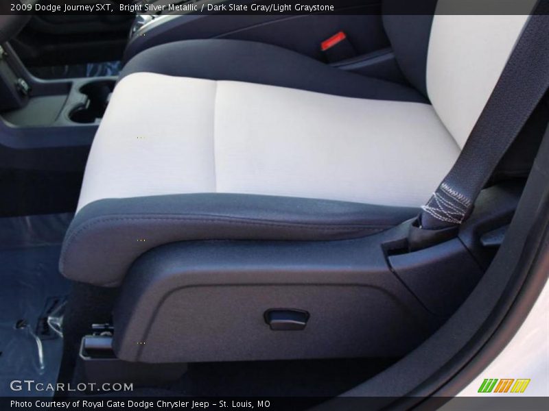 Bright Silver Metallic / Dark Slate Gray/Light Graystone 2009 Dodge Journey SXT