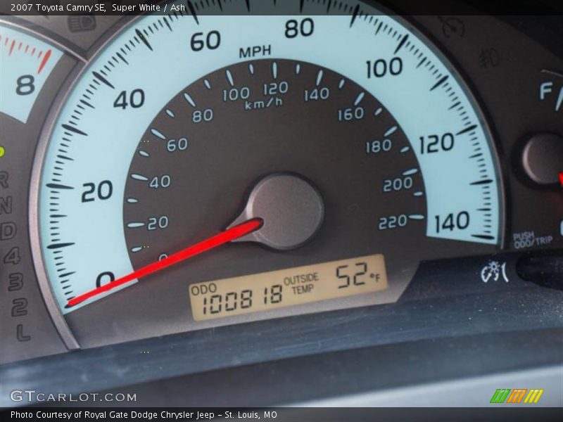 Super White / Ash 2007 Toyota Camry SE