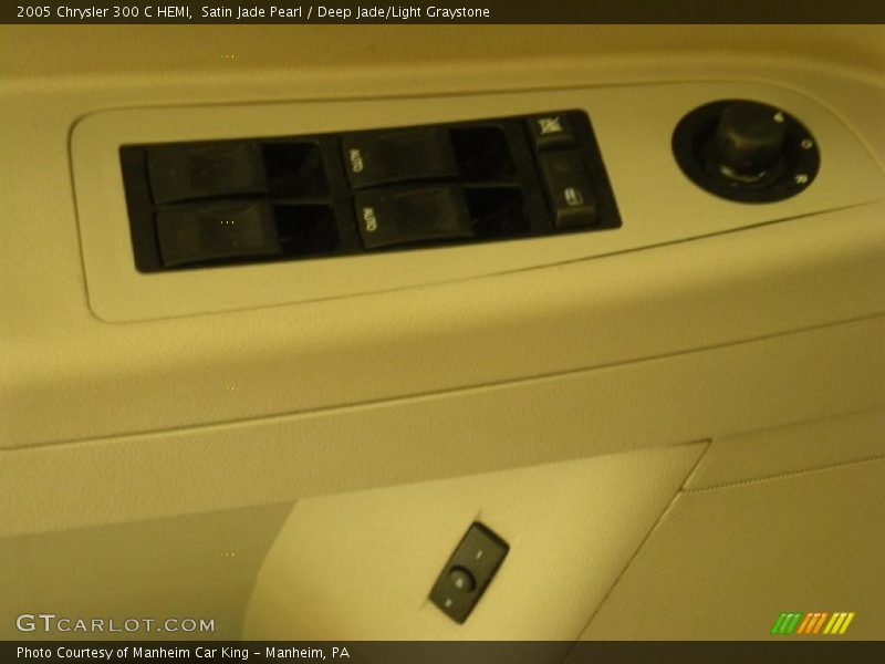 Satin Jade Pearl / Deep Jade/Light Graystone 2005 Chrysler 300 C HEMI