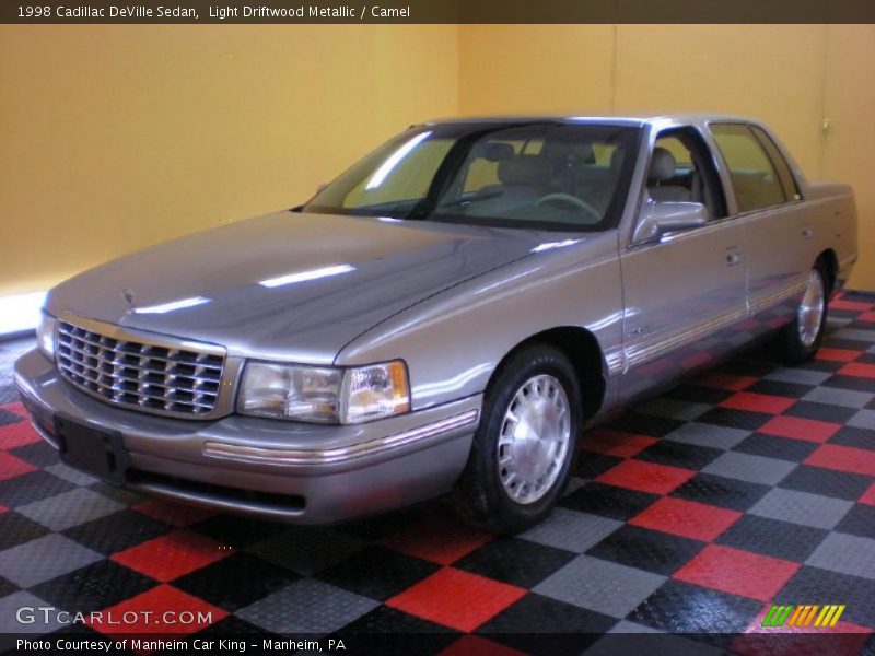 Light Driftwood Metallic / Camel 1998 Cadillac DeVille Sedan