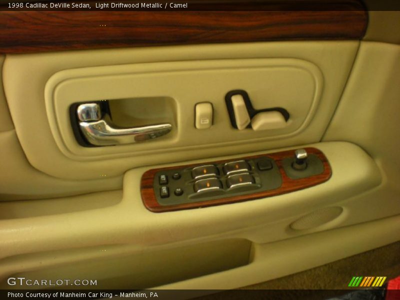 Light Driftwood Metallic / Camel 1998 Cadillac DeVille Sedan