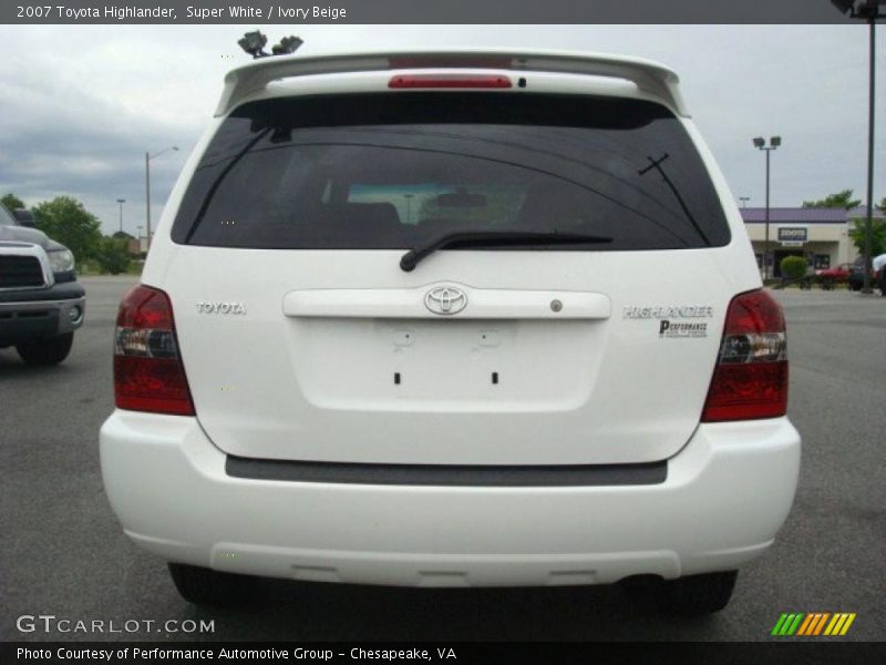 Super White / Ivory Beige 2007 Toyota Highlander