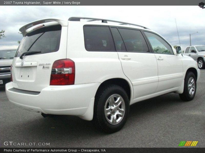 Super White / Ivory Beige 2007 Toyota Highlander