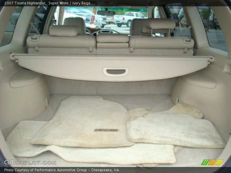 Super White / Ivory Beige 2007 Toyota Highlander