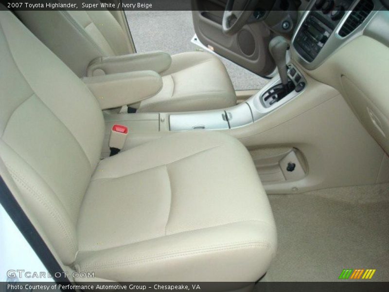 Super White / Ivory Beige 2007 Toyota Highlander