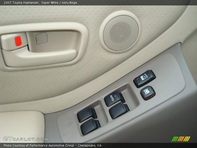 Super White / Ivory Beige 2007 Toyota Highlander