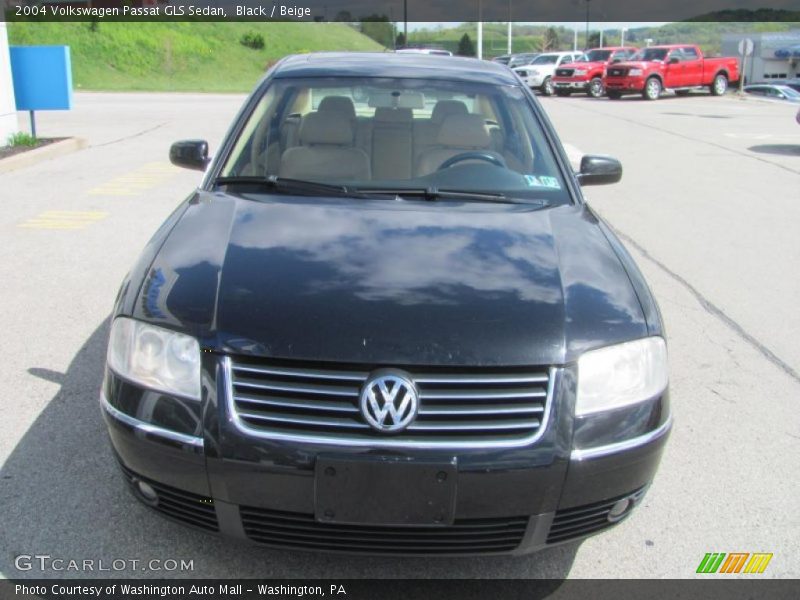 Black / Beige 2004 Volkswagen Passat GLS Sedan