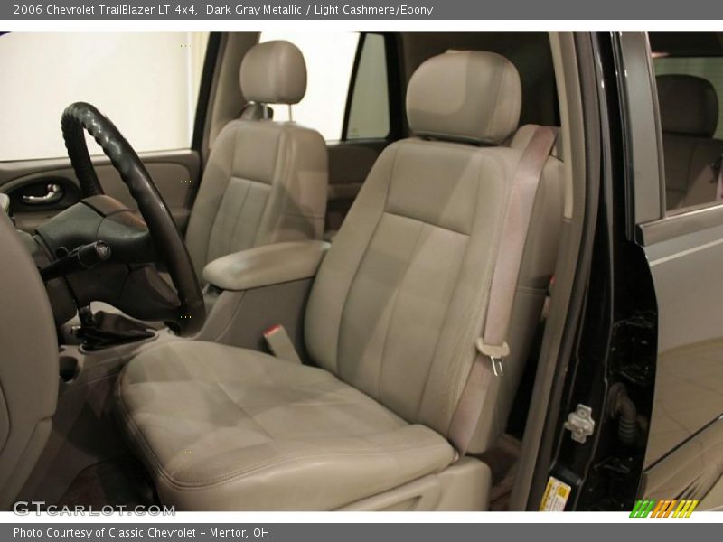 Dark Gray Metallic / Light Cashmere/Ebony 2006 Chevrolet TrailBlazer LT 4x4