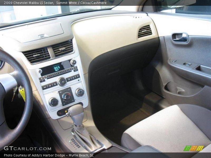 Summit White / Cocoa/Cashmere 2009 Chevrolet Malibu LS Sedan
