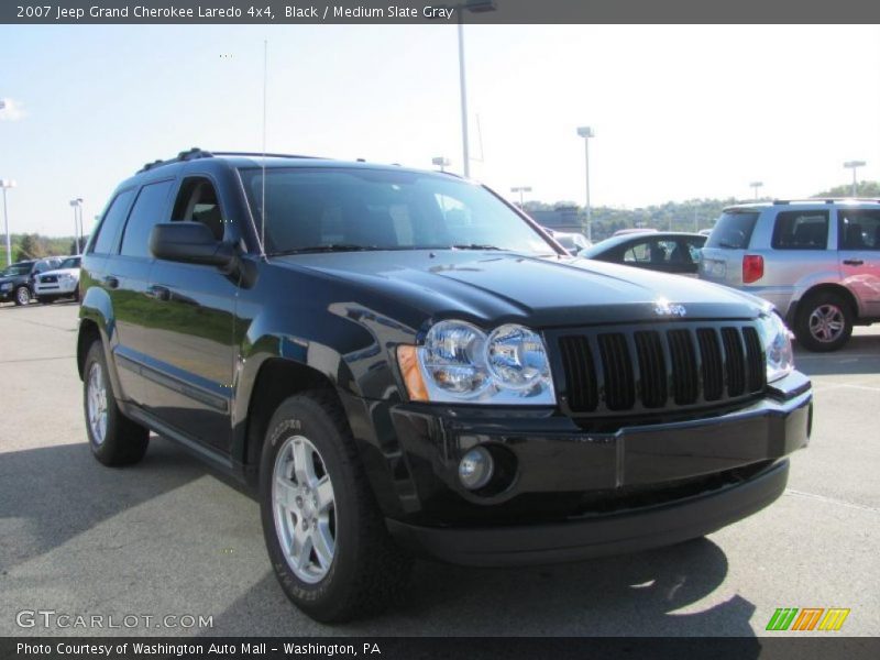 Black / Medium Slate Gray 2007 Jeep Grand Cherokee Laredo 4x4