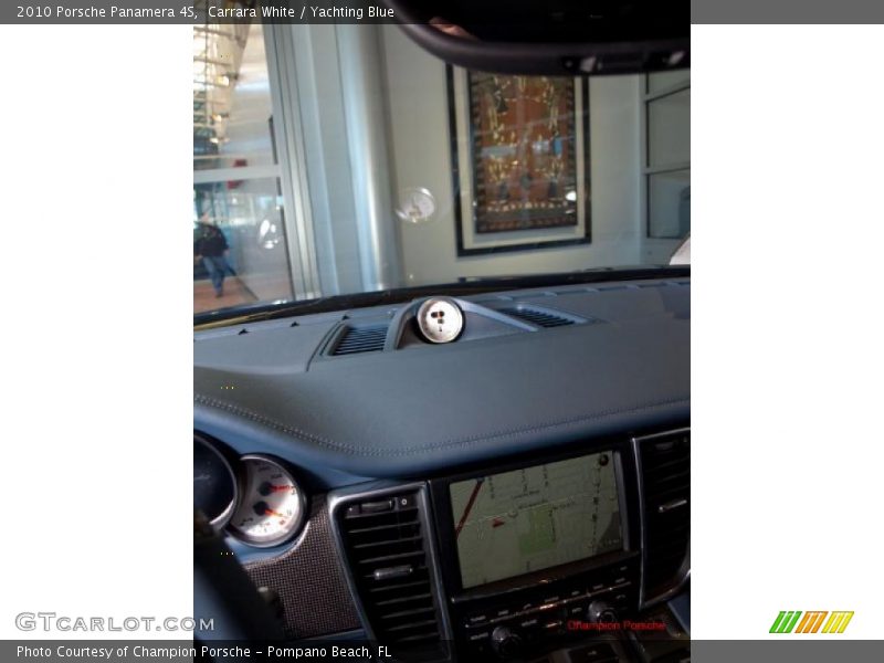 Carrara White / Yachting Blue 2010 Porsche Panamera 4S