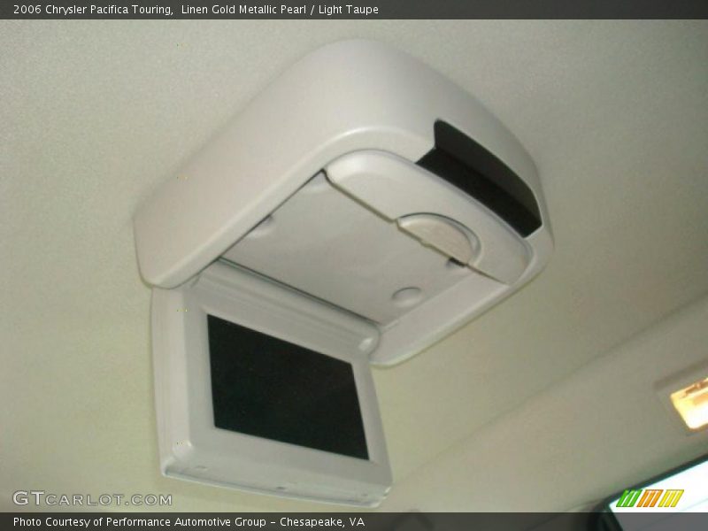 Linen Gold Metallic Pearl / Light Taupe 2006 Chrysler Pacifica Touring