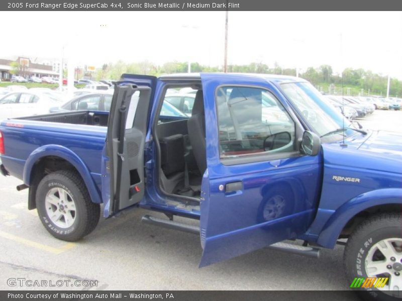 Sonic Blue Metallic / Medium Dark Flint 2005 Ford Ranger Edge SuperCab 4x4