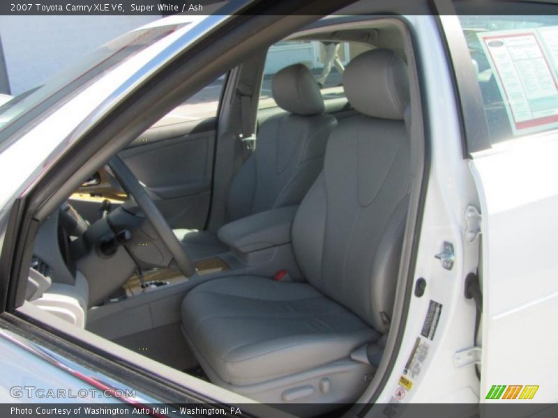 Super White / Ash 2007 Toyota Camry XLE V6