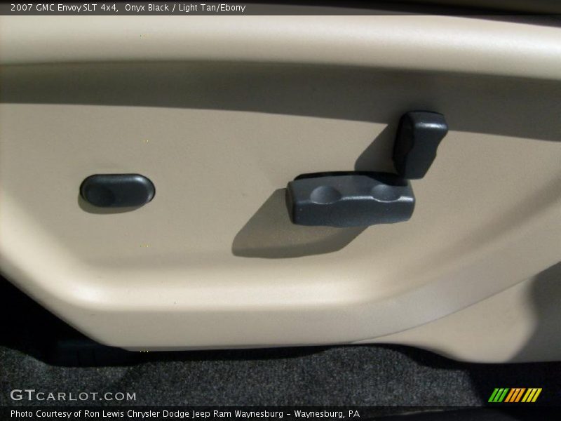 Onyx Black / Light Tan/Ebony 2007 GMC Envoy SLT 4x4