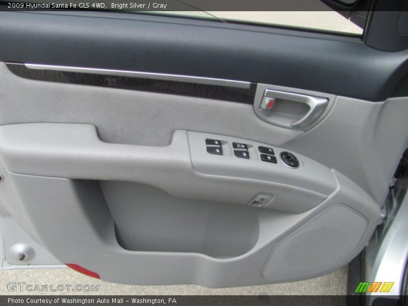 Bright Silver / Gray 2009 Hyundai Santa Fe GLS 4WD